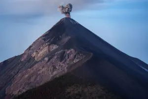 guatemala volcano hike