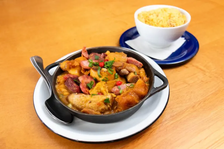 Taste Guatemala: 9 Must-Try Dishes And Flavors To Know In 2026